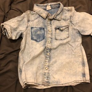 Toddlers H&M Button Up !!